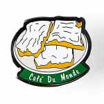 cafe-du-monde-pin-beignet.webp